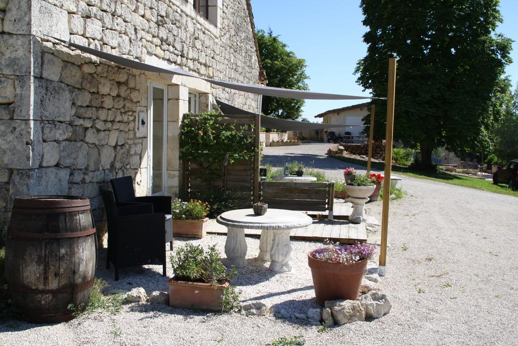 La Perle Du Lot Acomodação com café da manhã Castelnau-de-Montratier Exterior foto